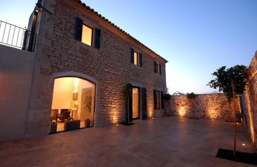 Es Llombards Cabaña | Villa in Santanyi with Pool