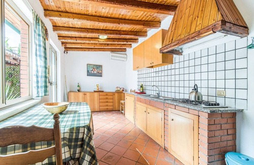 Agnone Bagni Casa | WiFi y jardín: una joya siciliana