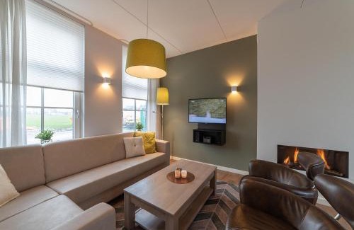 Colijnsplaat Casa | Villa in Zeeland near Clean Beaches