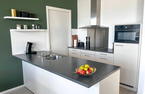 Zeewolde Casa | Villa en Zeewolde con embarcadero privado