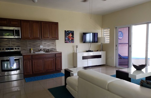 Mafolie Apartamento | Villa Indigo 1BR in Private Gated Estate