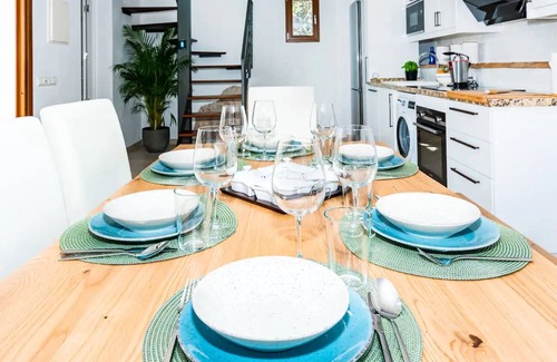 Buger Villa | Villa 'Ines' con piscina privada, Wi-Fi y aire acondicionado
