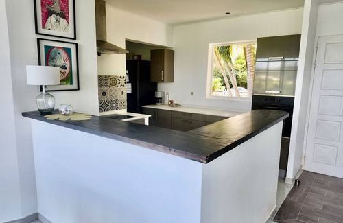 Tartane Villa | Villa Interlude | Tartane – Ocean View, Park Trails & Walk to Beaches