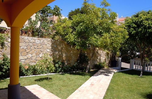 Parragil Villa | Villa Isabel con piscina, excelentes vistas al mar y al campo