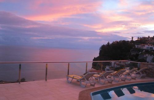 Garajau Apartamento | Villa Isabela - Car Rental for Free