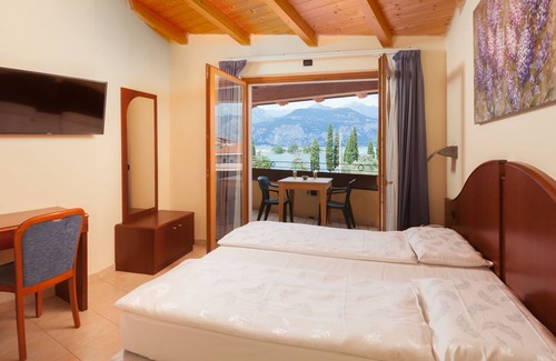 Assenza Hotel | Villa Isabella Hotel & Residence