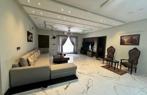 Islamabad Villa | Villa Islamabad Central Hill View Park View