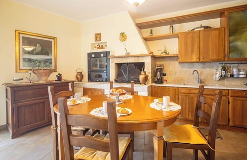 Passignano sul Trasimeno Villa | Villa il Mandorlo in Passignano sul Trasimeno ,, Umbria