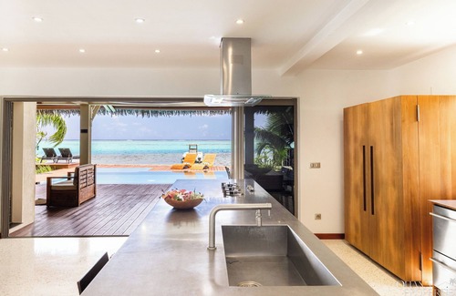 Otumai Villa | Villa Iti - 3BR Oceanfront Villa w/ Beautiful Pool