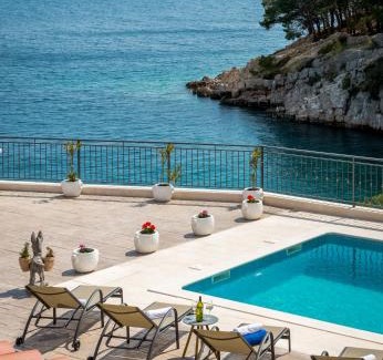 Cove Osibova (Milna) Casa | Villa Iva Osibova