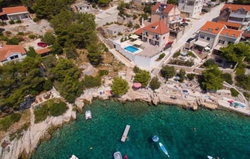 Cove Osibova (Milna) Casa | Villa Iva Osibova