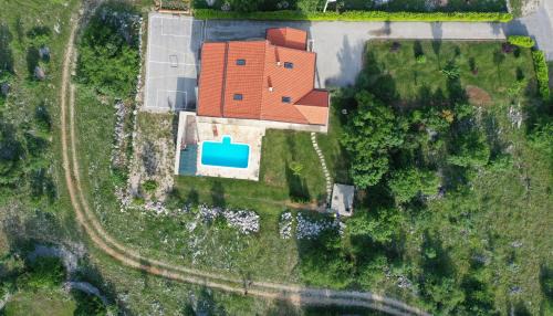 Lovrec Casa | Villa Ivy with perfect privacy, pool, sauna and jacuzzi