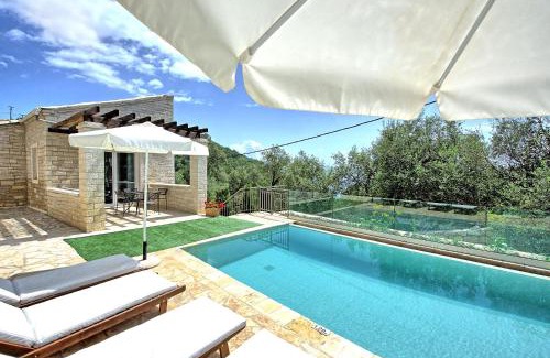 Kavalleraina Villa | Villa Jacaranda by PosarelliVillas