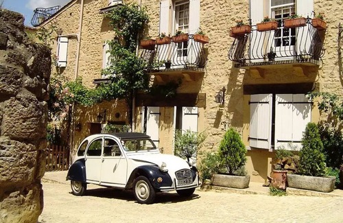 Lanzac Villa | Villa jacuzzi, Terrace, 1 Bad 4 persons