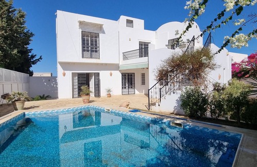 Aghir Villa | Villa Janatuna Aghir Beach