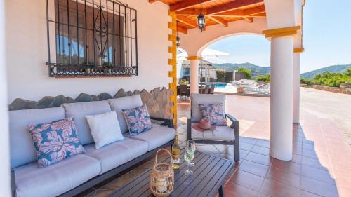 Sayalonga Casa | Villa Javier Sayalonga by Ruralidays