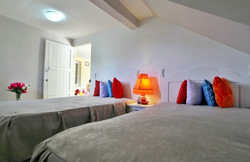 Artemisa Casa | Villa Juanita