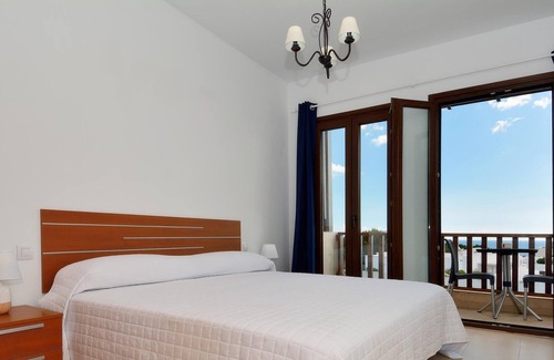 Puerto Calero Cabaña | Villa Julieta con piscina comunitaria en Puerto Calero By PVL
