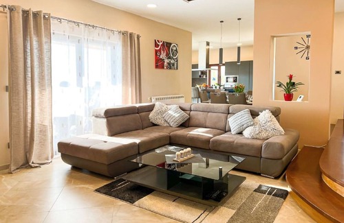 Farini Villa | Villa Kadore by Villas Guide