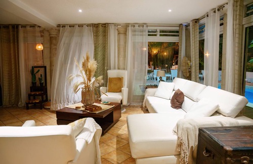 Rambaud Casa | Villa Kapresse du 978