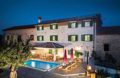 Hreljici Villa | Nueva villa con piscina privada cerca de Pula