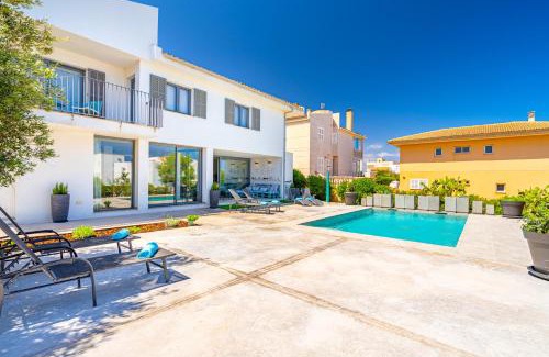 Son Serra de Marina Villa | Villa Kasalmar by Bebreeze