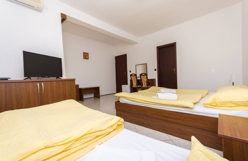 Okrug Gornji Hotel | Villa Katarina