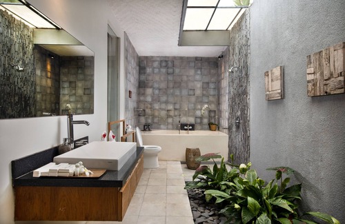 Lodtunduh Hotel | Villa Kayu Lama