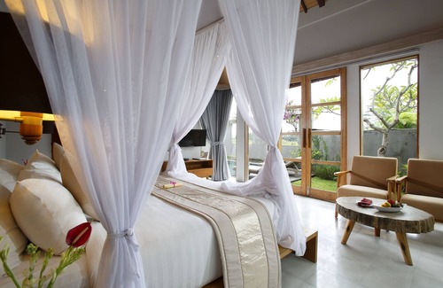 Lodtunduh Hotel | Villa Kayu Lama