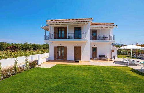 Kalpaki Villa | Villa Kerasia - Cuatro Habitaciones Villa, Capacidad 9