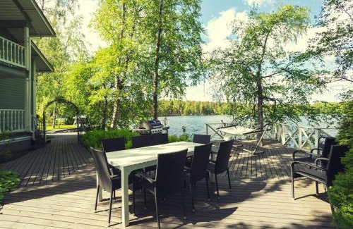 Nurmijarvi Villa | Villa Kesätie - Lakeside Paradise