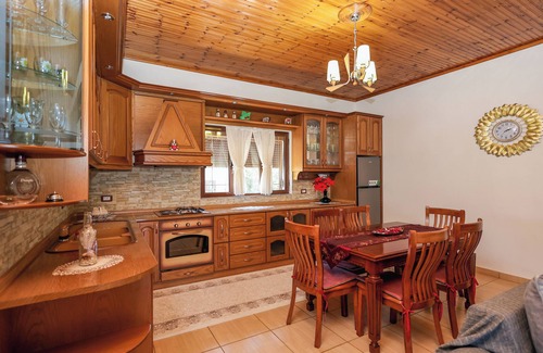 Berat Villa | Villa Kevin: A Slice of Drobonik Village Life