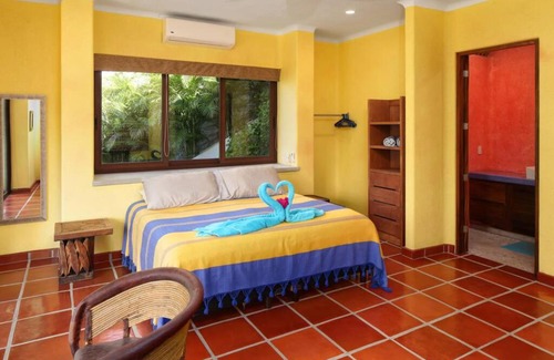 Sayulita Cabina | Villa Kiwi. Huge Pool, Steps To Town n Beach. 6 plus BRM 7.5 BTH 3 KCN