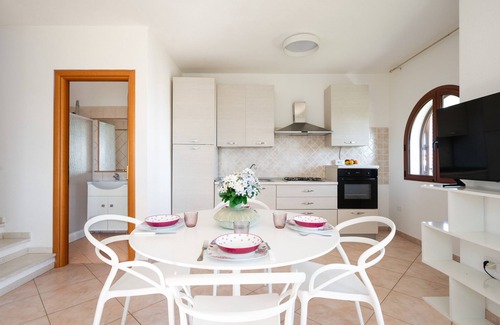 Pittulongu Chalet De Esquí | Villa Kora 4 - home with garden near the beaches