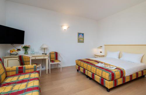 Zator Cama Y Desayuno | Villa Królewiec - 1,5km od Energylandii