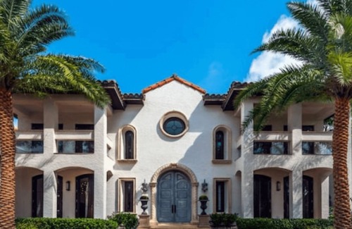Northeast Miami Villa | Villa Krishna