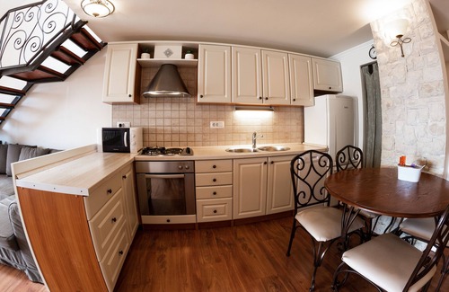 Pakostane Apartamento | VILLA KRPETA, apartamento "Skolj" para 2 a 4 personas NUEVO