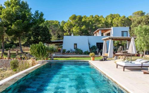 Sant Antoni de Portmany Villa | Villa Kumharas
