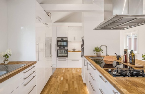 Kolboda Casa | Villa Kvarnbacken - Unique, luxurious vacation home with historical flair