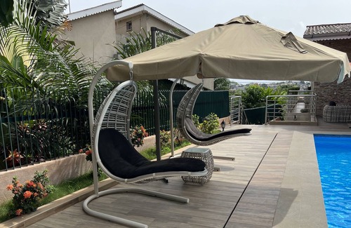 Cocody Casa | Villa Kynola -Pool-Wifi-Parking-Netflix-Bose HP