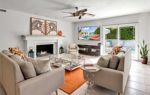 Racquet Club West Casa | Villa L'Orange Pool and Hot Tubs