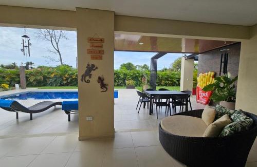 Acacias Villa | Villa La Carolina - Descanso de Lujo