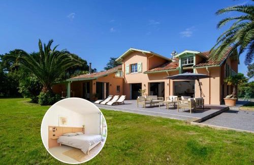 Biarritz Cama Y Desayuno | Villa La Conciergerie à Biarritz, avec Fronton pour Pelote Basque, Boulodrome, Bar-Comptoir