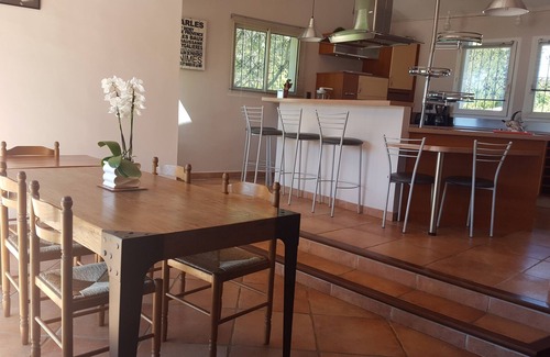 Arles Villa | VILLA "La Crau" PISCINA CON SAL EN 2500M2 Jardín