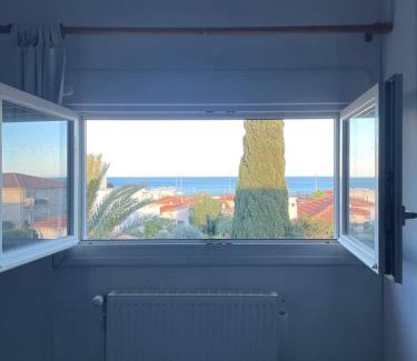 Plaine de la Brague Casa | Villa la Croix Lorette- 190m2, 10 personnes max, 65m2 de Terrasse, Barbecue, 200m2 de Jardin, parking, wifi, vue mer,10min à pied plage de Galets