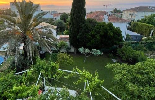 Plaine de la Brague Casa | Villa la Croix Lorette- 190m2, 10 personnes max, 65m2 de Terrasse, Barbecue, 200m2 de Jardin, parking, wifi, vue mer,10min à pied plage de Galets