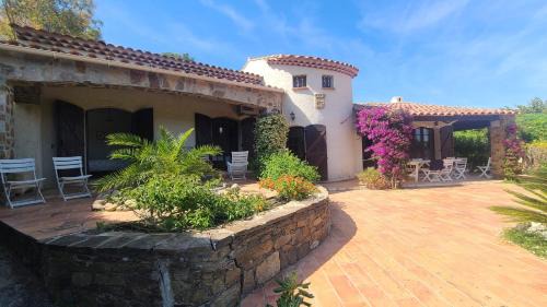 La Croix-Valmer Villa | Villa La Louvière La Croix Valmer Golfe de Saint Tropez