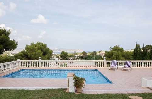 El Tosalet Villa | Villa 'La Paz' con piscina privada, terraza compartida y Wi-Fi