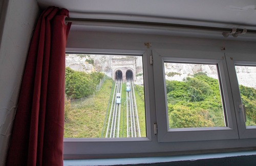 Le Treport Villa | Villa La rafale Art nouveau Free parking 5 minutes from the beach