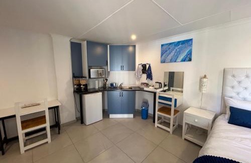 Ekurhuleni Cama Y Desayuno | Villa La Sola B&B and Self-Catering